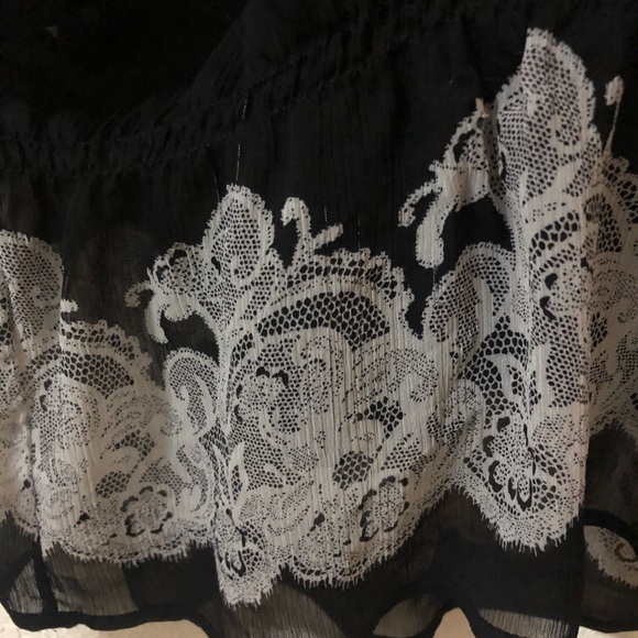 Apt. 9 Womenβs Black Blouse - Picture 2 of 3